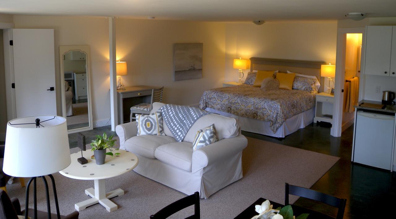 Collins House B And B Ganges Extérieur photo